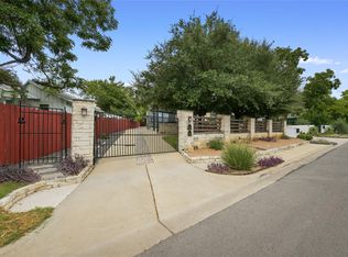 1612 S 3rd St #B, Austin, TX 78704