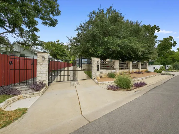 1612 S 3rd St #B, Austin, TX 78704