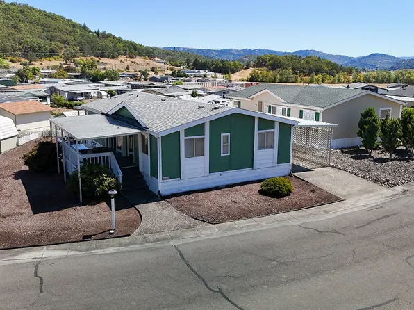 1005 Shadow Ranch Ln, Roseburg, OR 97470