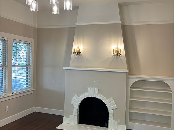 4th image of 743 39th St #743