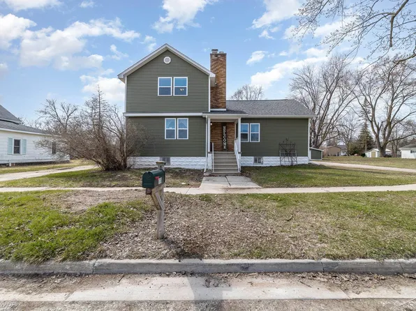 118 S Front St, Standish, MI 48658