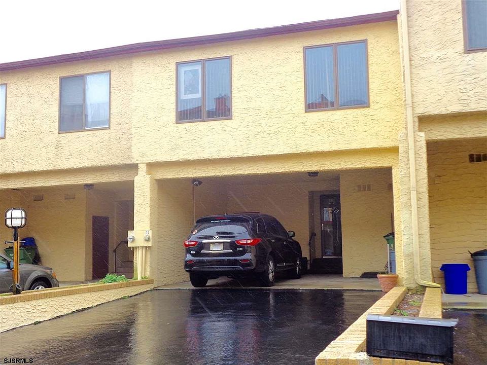 1st image of 13 Empire Dr