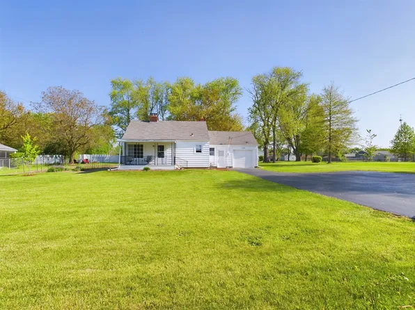 1310 E 38th St, Anderson, IN 46013