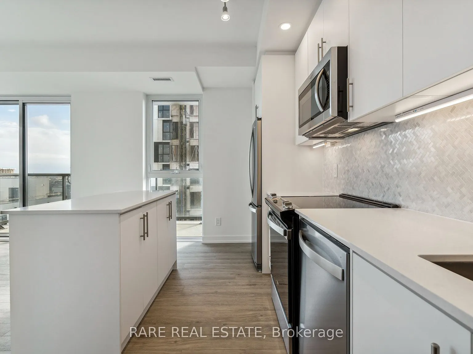 2 bed, $2,800 — Photo 3