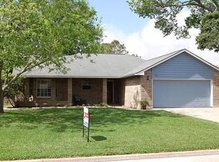731 Ted Pickett Ln, League City, TX 77573