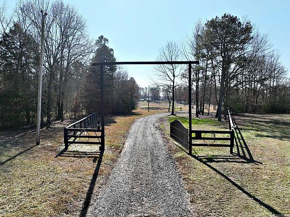 3rd image of 4859 Highway 8 W
