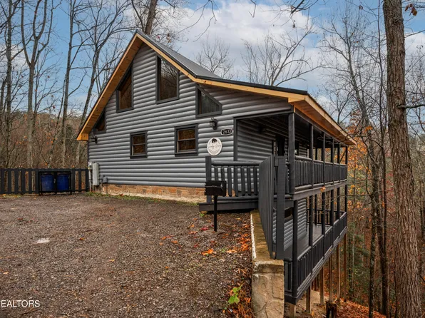 2633 Whipoorwill Hill Way, Sevierville, TN 37862