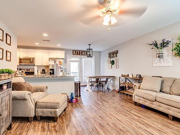 3rd image of 6010 Freebird Ln