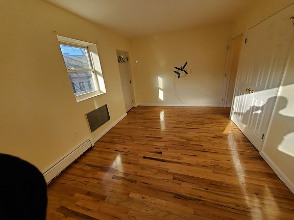 2nd image of 2313 Loring Pl N #2