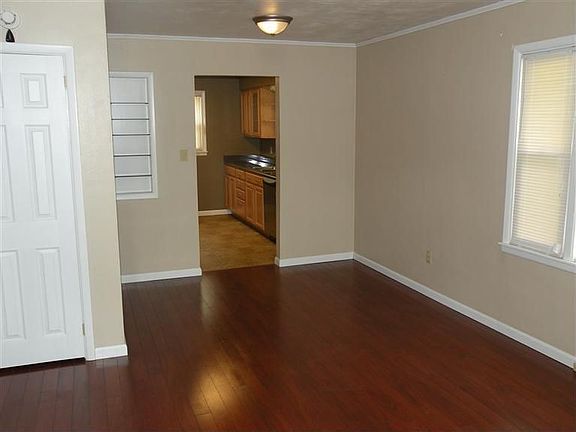 2nd image of 263 Medford St