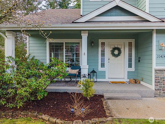 4th image of 20424 190th Avenue E