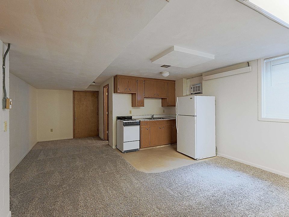 1st image of 1731 E St #11