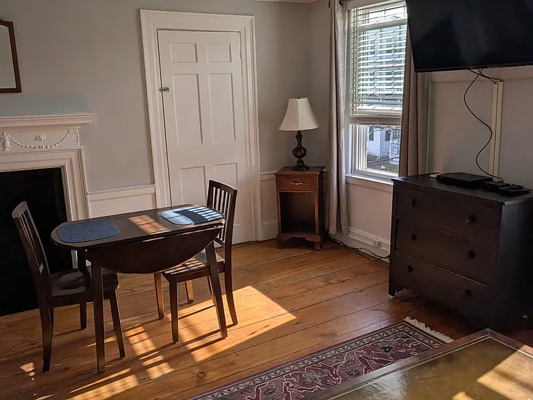 32 Market St #6 — Photo 8