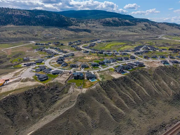 128 Lake Point Ct, Kamloops, BC V1S 0G2