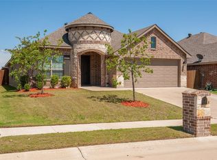 228 Carson Dr, Waxahachie, TX 75167
