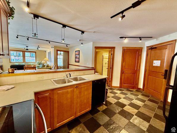 12080 E Big Cottonwood Cyn #214, Salt Lake City, UT 84121