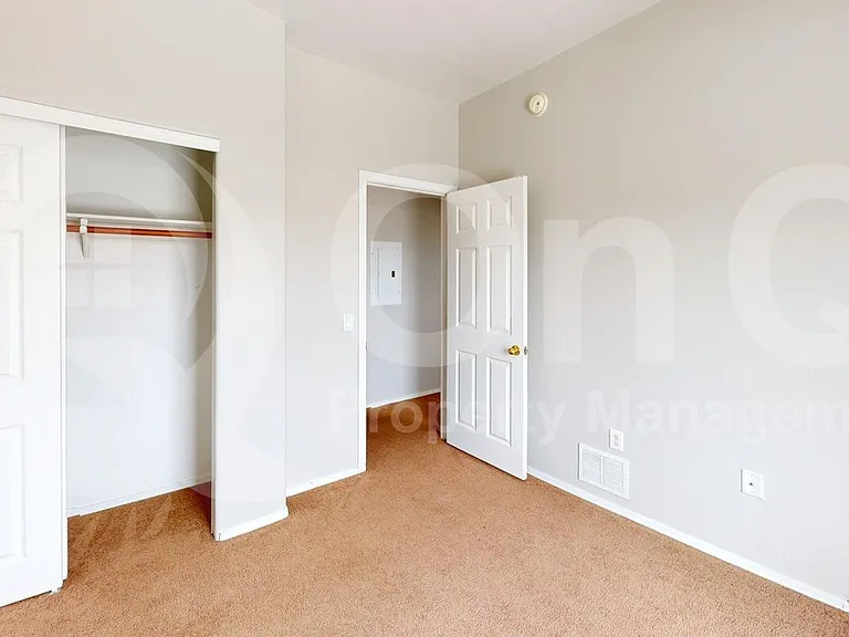 2012 W Dozemary Ct — Photo 6
