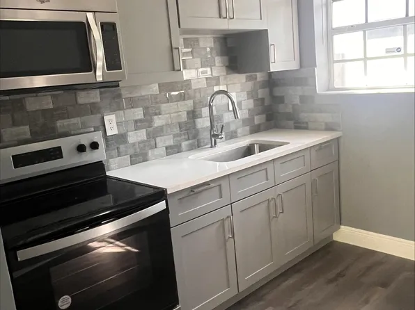 842 NE 89th St #842, Miami, FL 33138