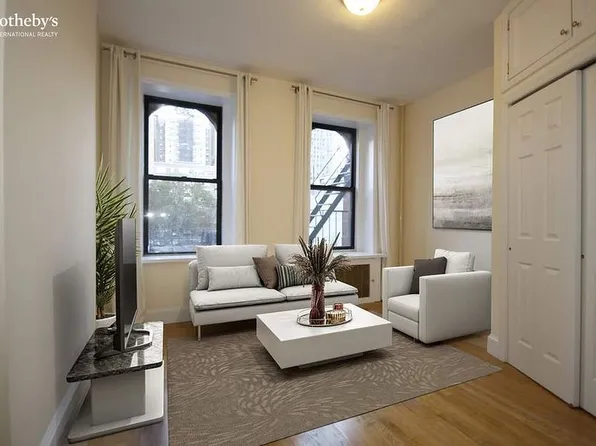 347 W 44th St APT 4FE, New York, NY 10036