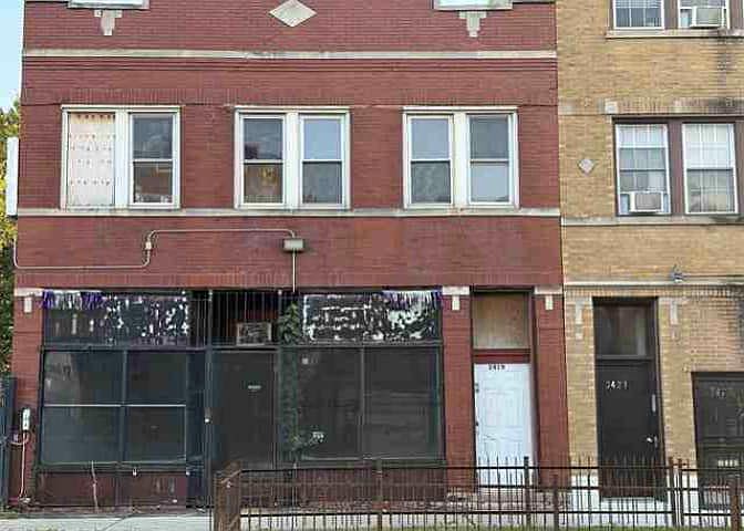 1st image of 2419 W Marquette Rd