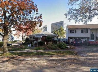 1 Elycroft Pkwy, Rutherford, NJ 07070