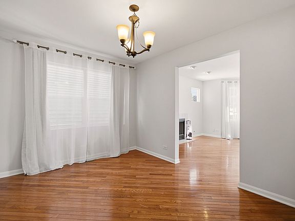 5th image of 6108 W 60th St