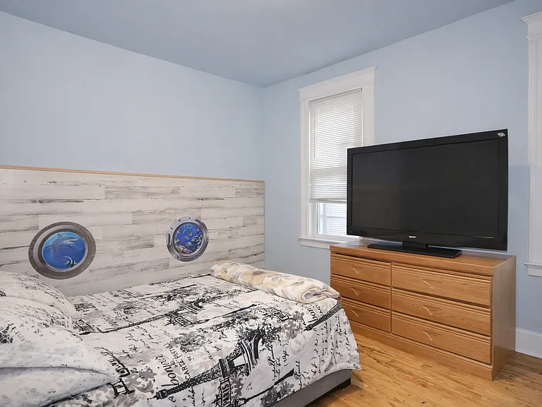 90 N Spring St #2 — Photo 7