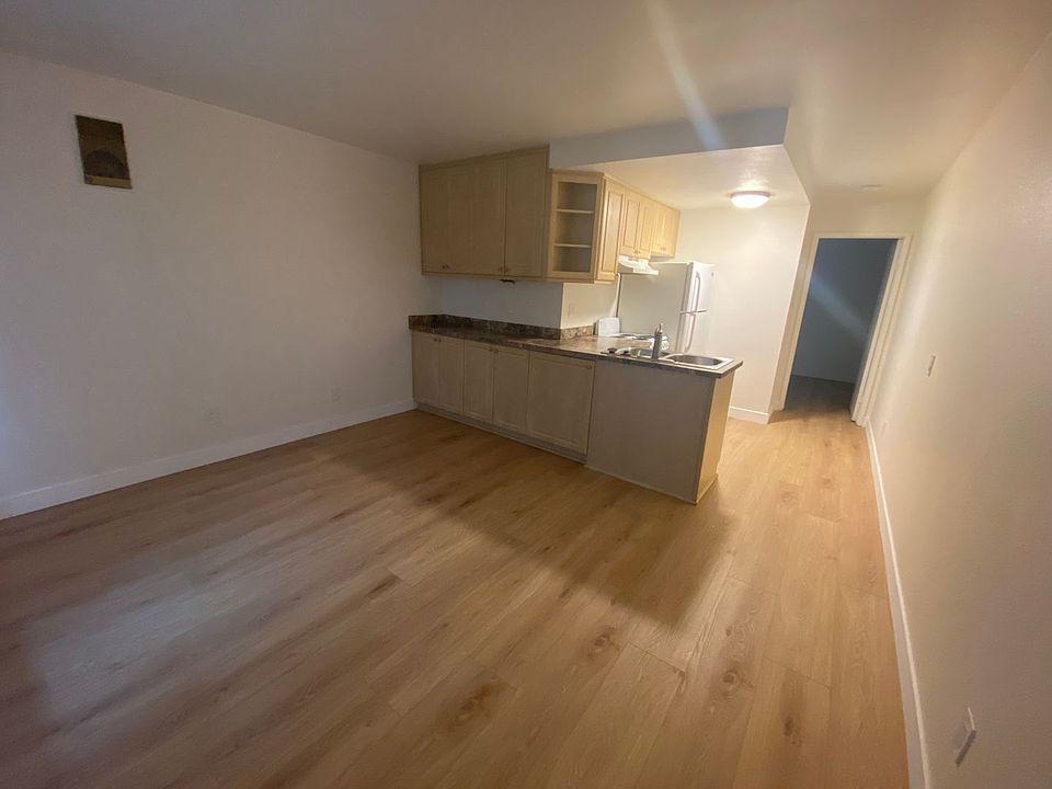 1st image of 4333 Texas St APT 3