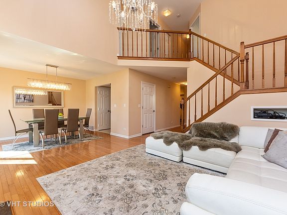 3rd image of 3060 Daniels Ct