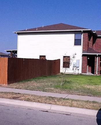 3rd image of 13125 Dearbonne Dr
