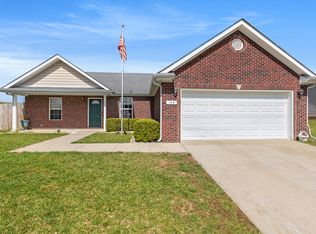 143 Newport Ln, Berea, KY 40403