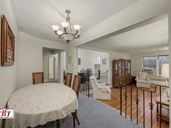 915 East 17th Street image 19 of 29