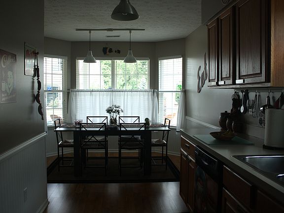 3rd image of 54 Mallard Point Dr