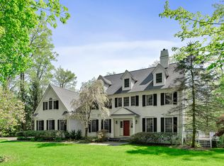 11 White Oak Ln, Chappaqua, NY 10514