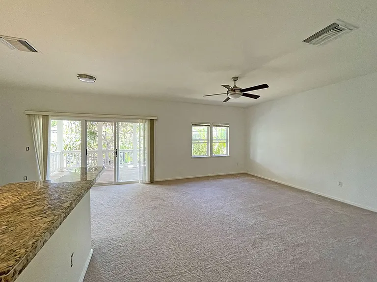 92-1078 Olani St #4 — Photo 5
