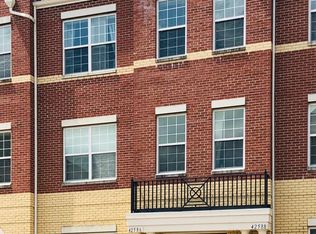 42586 Hollyhock Ter, Ashburn, VA 20148
