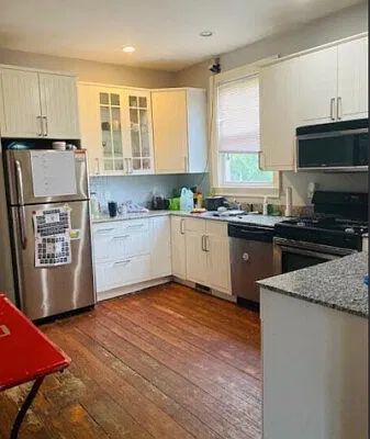 6 bed, 9999 sqft, $9,499 — Photo 2