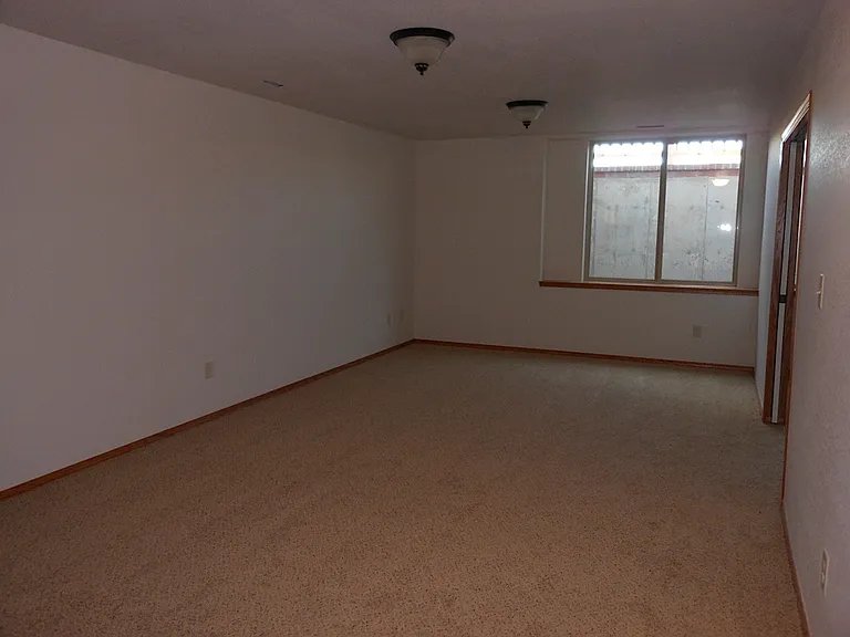 604 E Reflection Lake St — Photo 14
