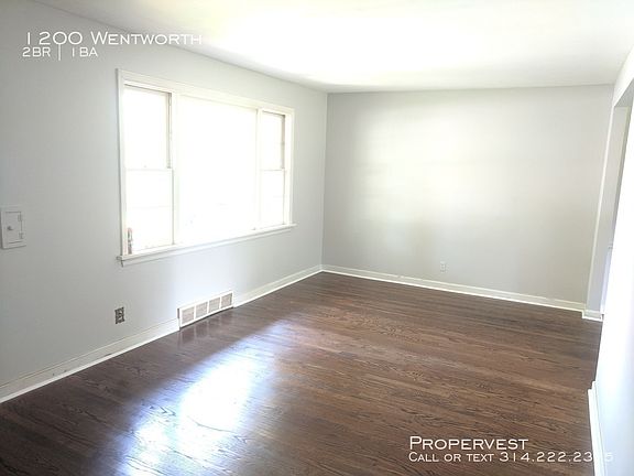 4th image of 1200 Wentworth Dr