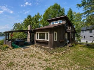 411 Peninsula Dr #D, Central City, PA 15926