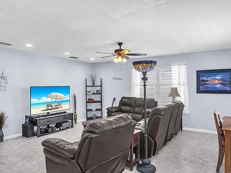 106 Channel Dr #B — Photo 15