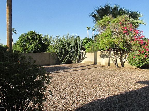 3rd image of 1308 W Medina Ave