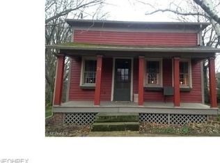 29 Scott St, Canfield, OH 44406