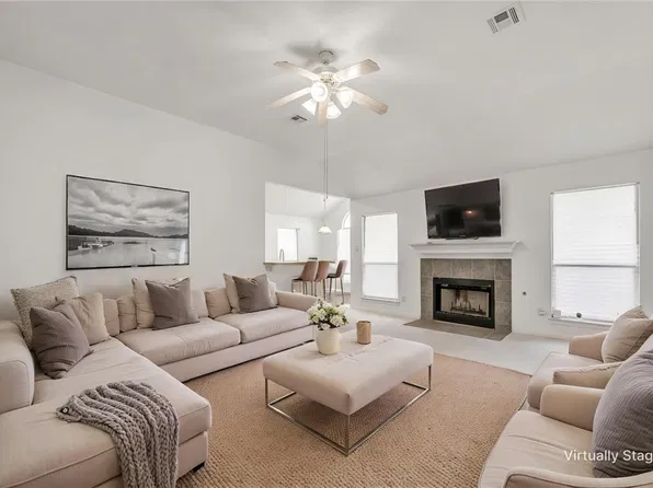 610 Plano Dr, College Station, TX 77845