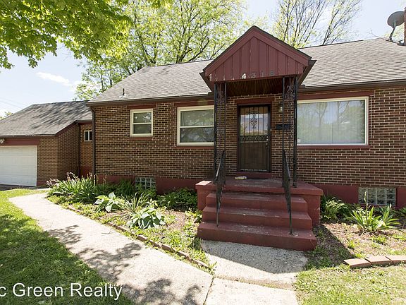 3rd image of 4318 W Hillcrest Ave