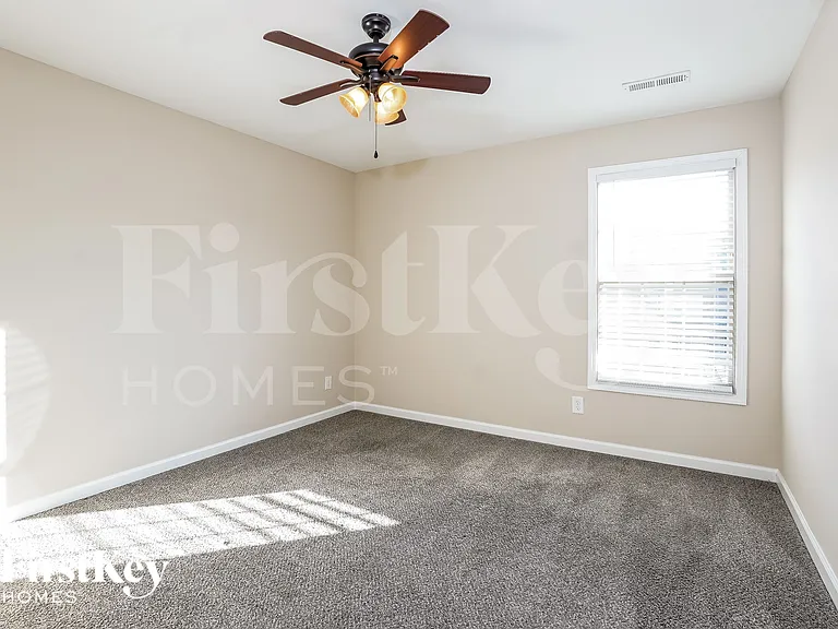 1532 Osage Ct — Photo 12