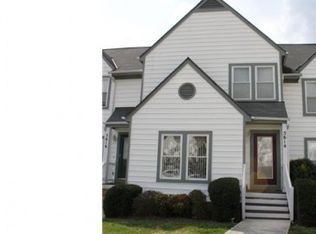 5614 Beacon Hill Dr, Midlothian, VA 23112