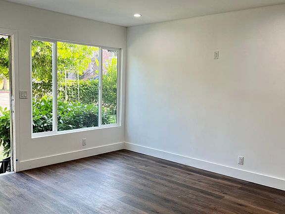 2nd image of 5306 Loma Linda Ave #8