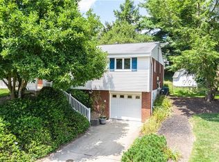 720 Moonstone Dr, Allison Park, PA
