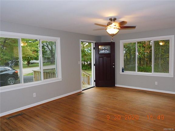 2nd image of 2195 School St